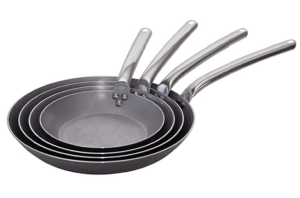 Patelnia okrągła śr. 24 cm  Carbone Plus DE BUYER